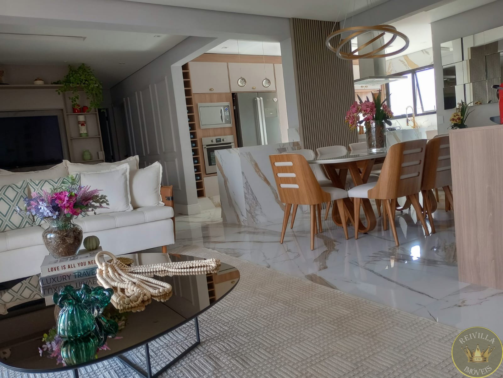 Excelente Apartamento com 140 m² ótima localização no miolo do Tatuapé.