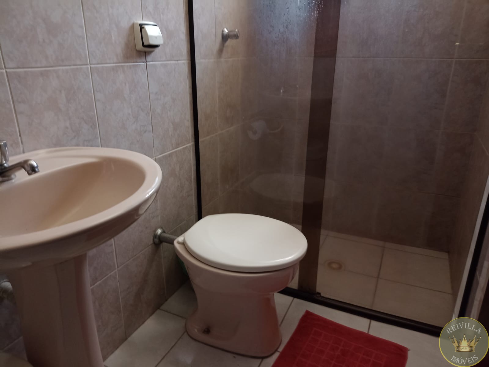 Excelente Sobrado com 3 Quartos ,sendo 01 suíte e 04 Vagas à Venda, 170 m²