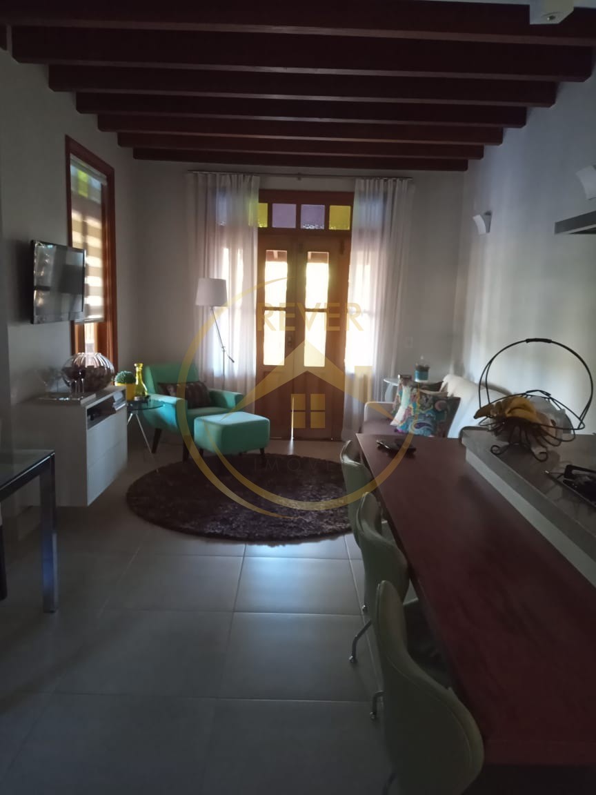 Casa à venda com 3 quartos, 210m² - Foto 8