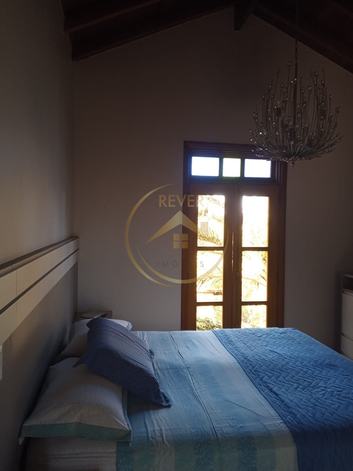 Casa à venda com 3 quartos, 210m² - Foto 12