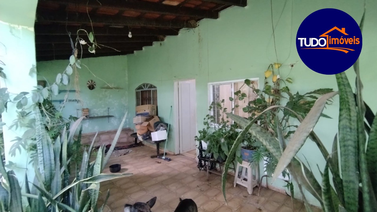 Casa, 2 quartos, 400 m² - Foto 1