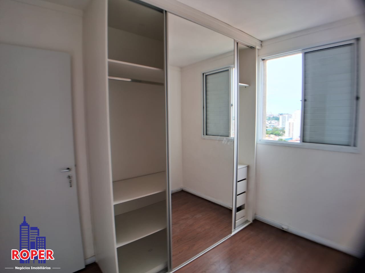 Apartamento para Comprar em VILA ANTONIETA - SÃO PAULO - SP