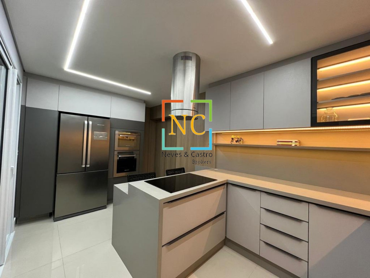 Cobertura, 3 quartos, 215 m² - Foto 7