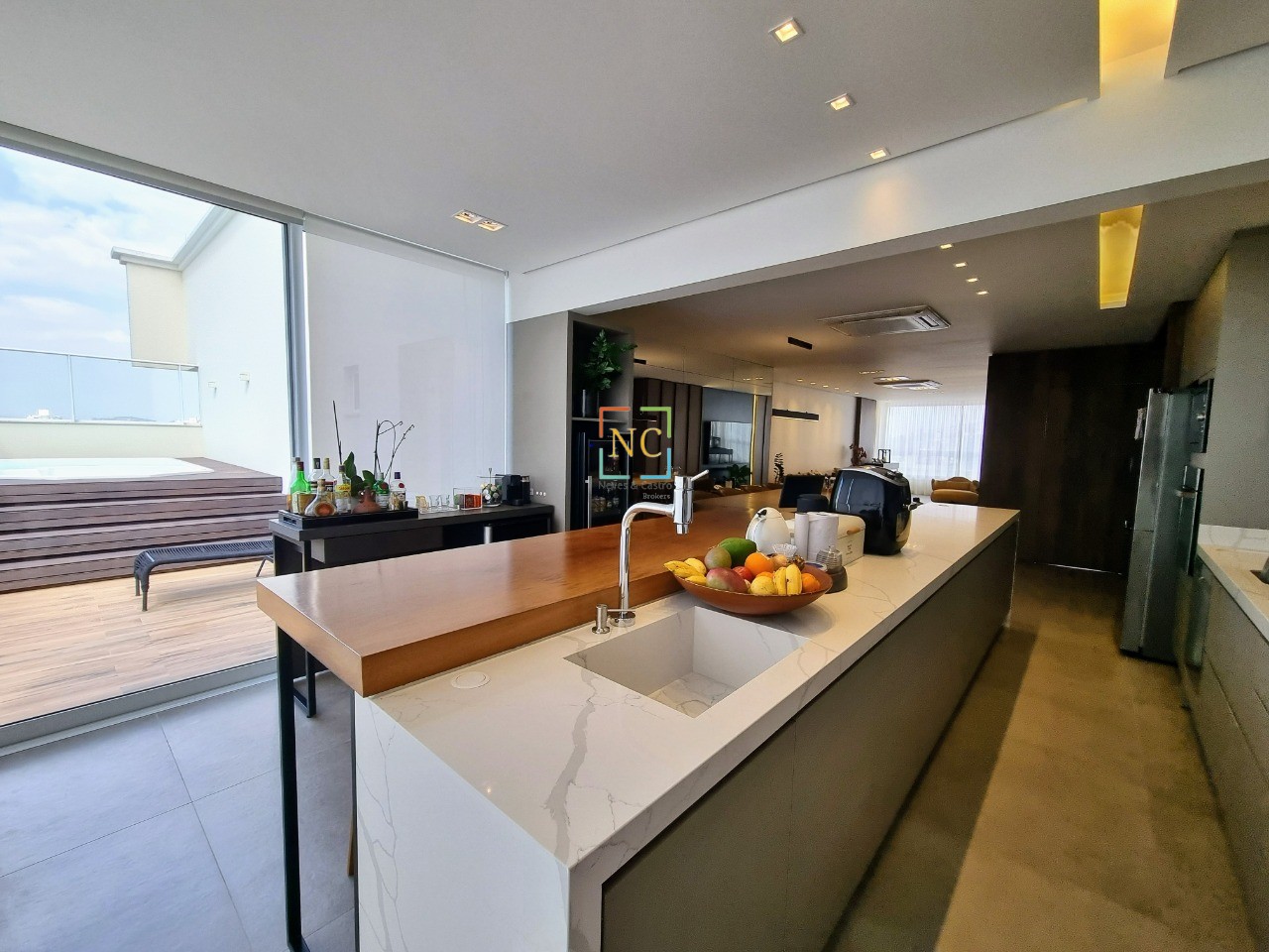 Cobertura, 3 quartos, 248 m² - Foto 15