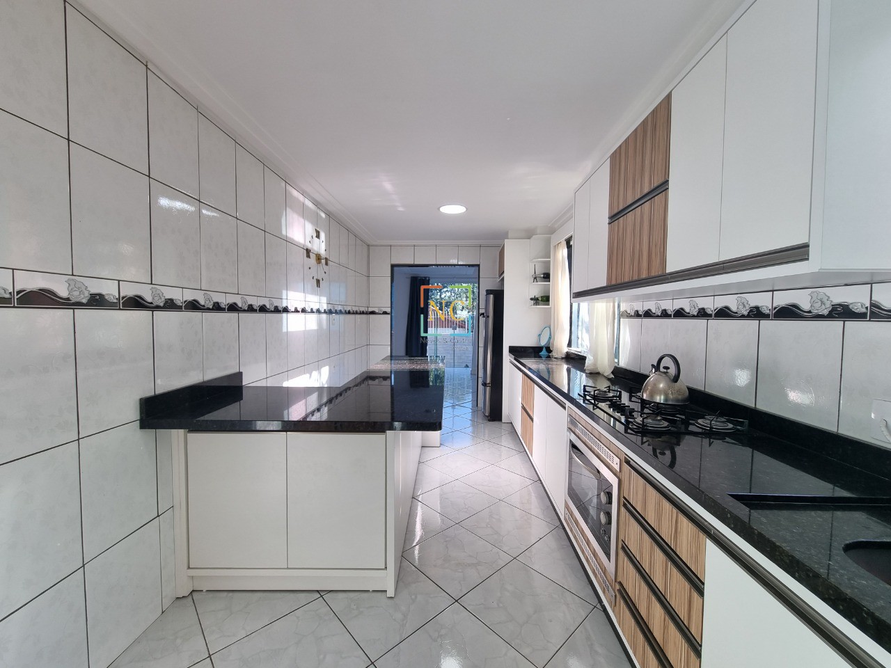 Casa, 4 quartos, 240 m² - Foto 8
