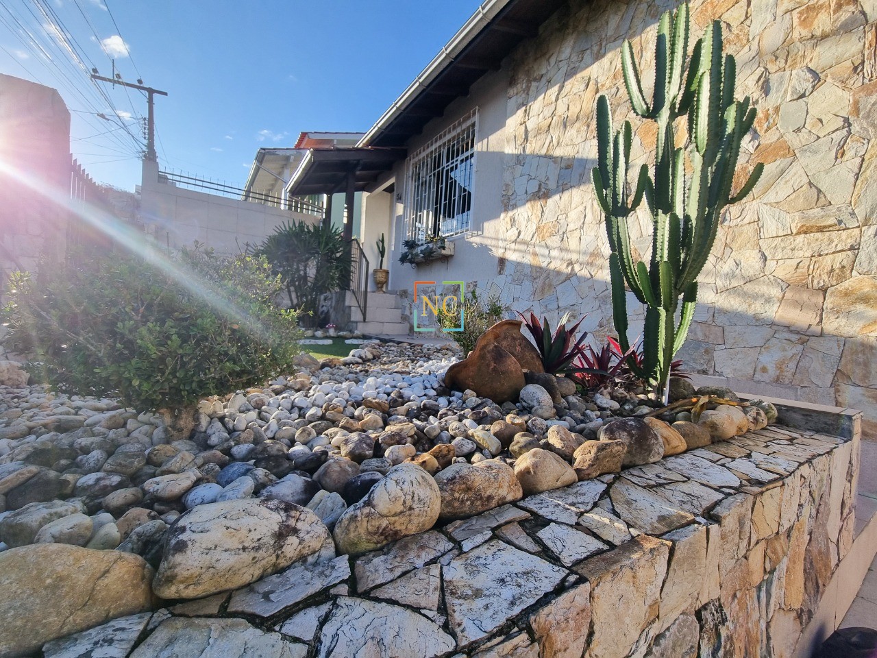 Casa, 5 quartos, 195 m² - Foto 2