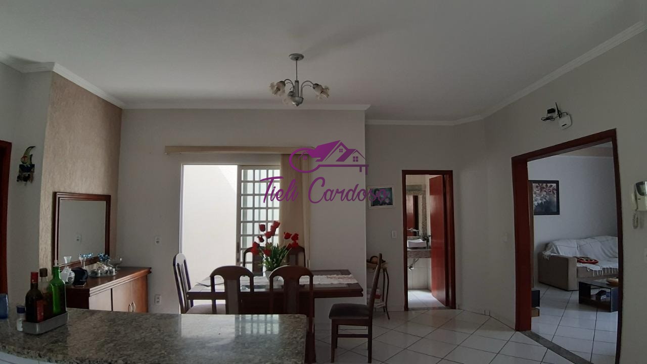 Casa, 4 quartos - Foto 1