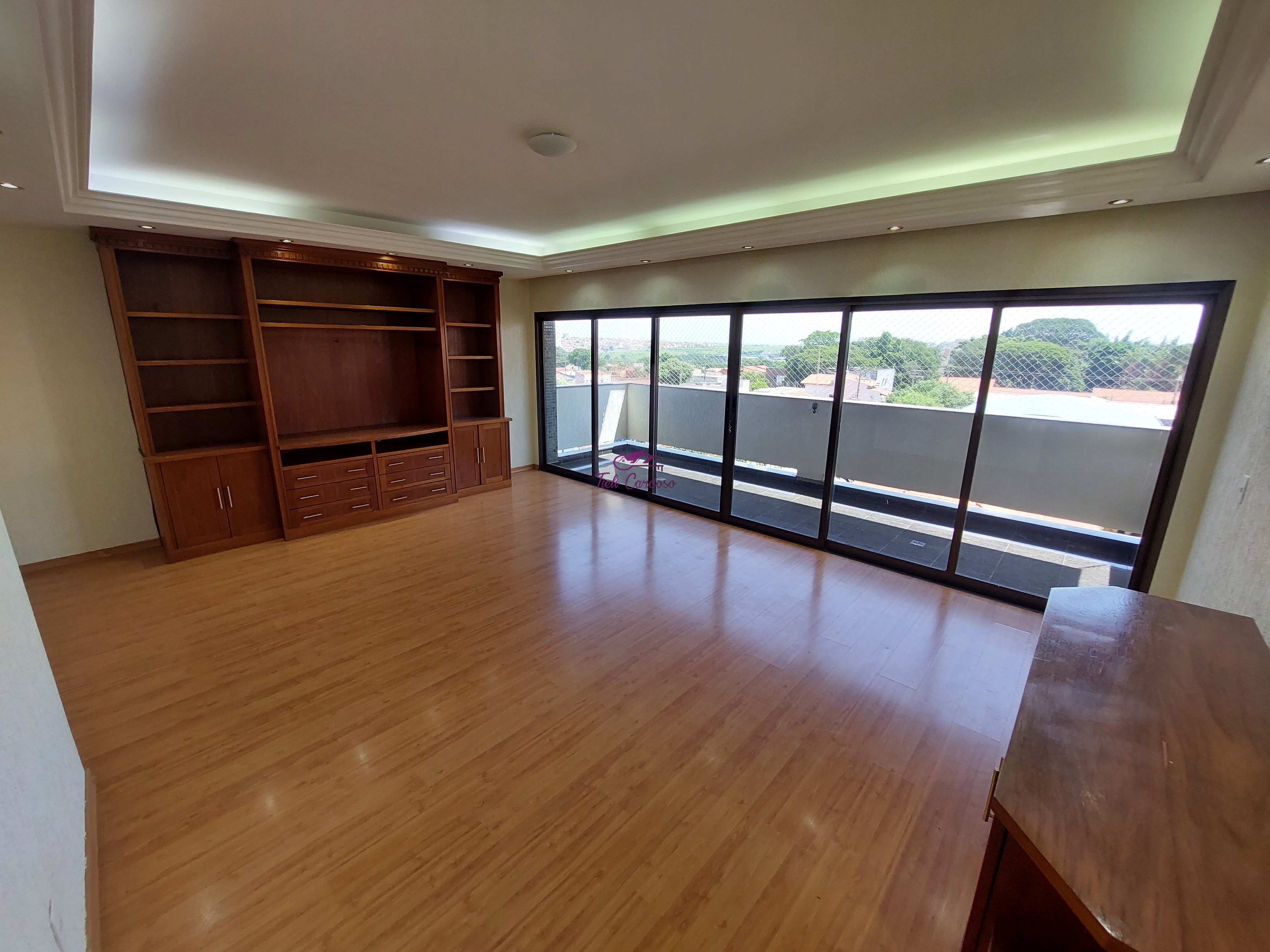 Apartamento, 3 quartos, 208 m² - Foto 1