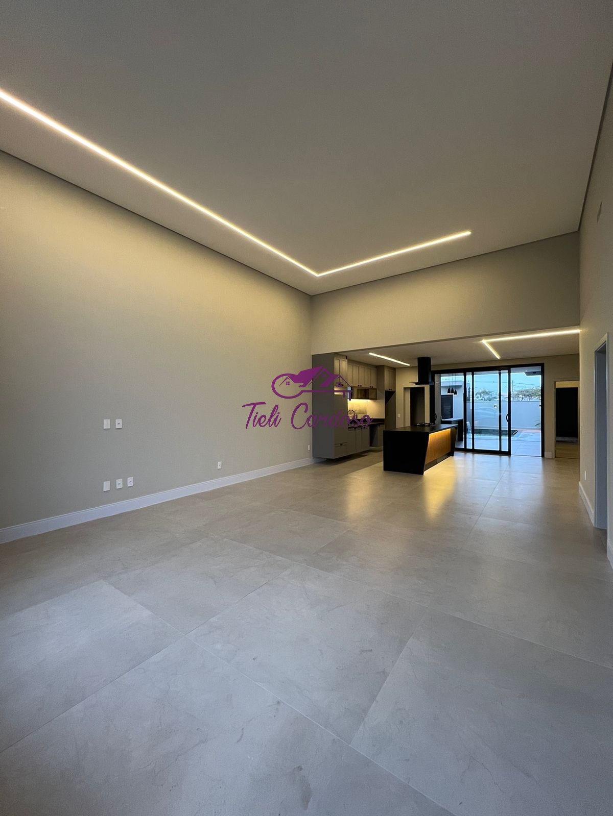 Casa, 3 quartos, 360 m² - Foto 3