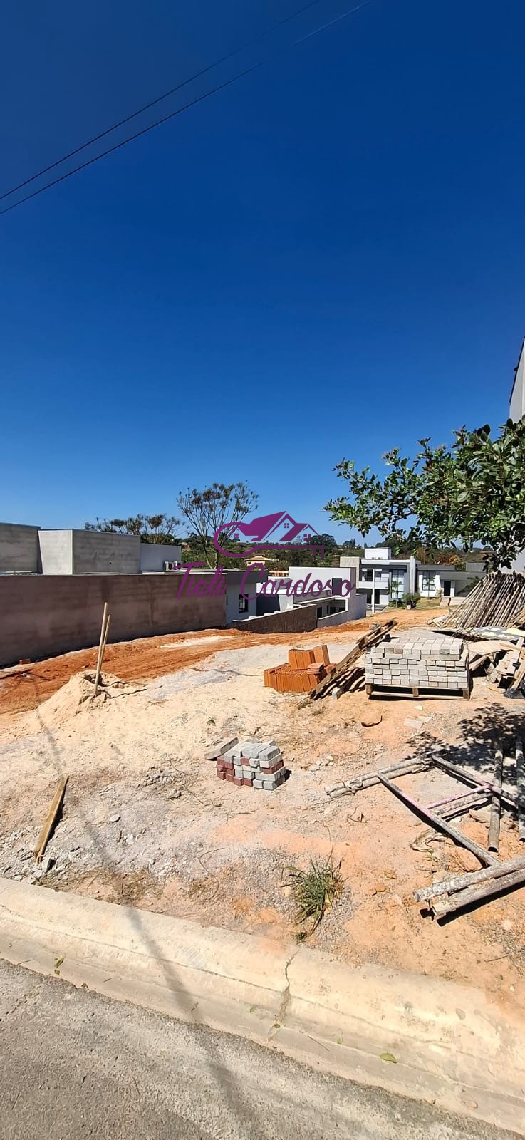 Terreno, 300 m² - Foto 1