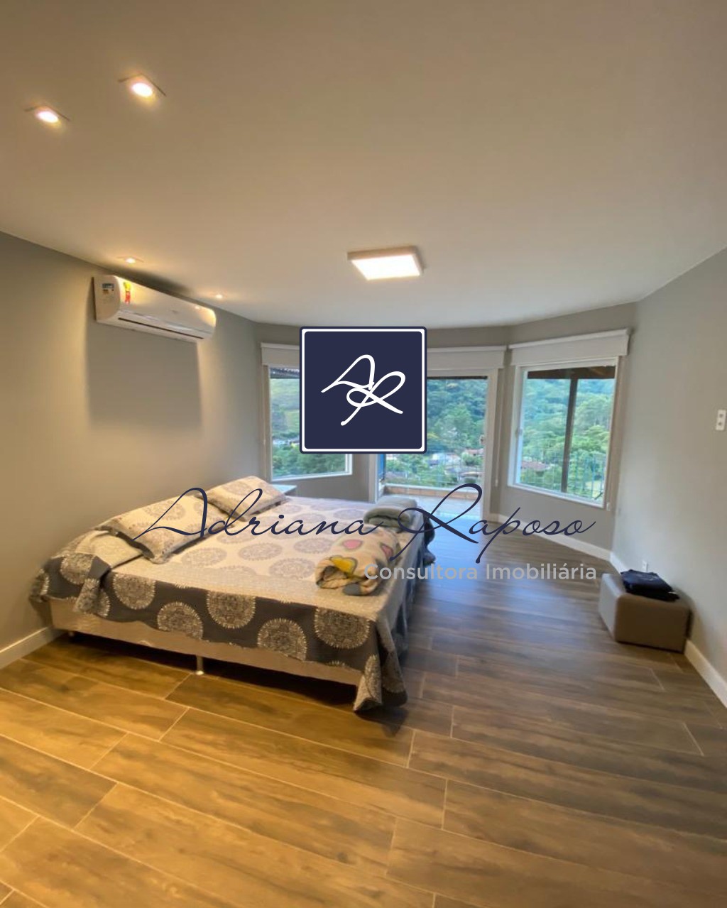 Casa para Comprar em VARGEM GRANDE - TERESÓPOLIS - RJ
