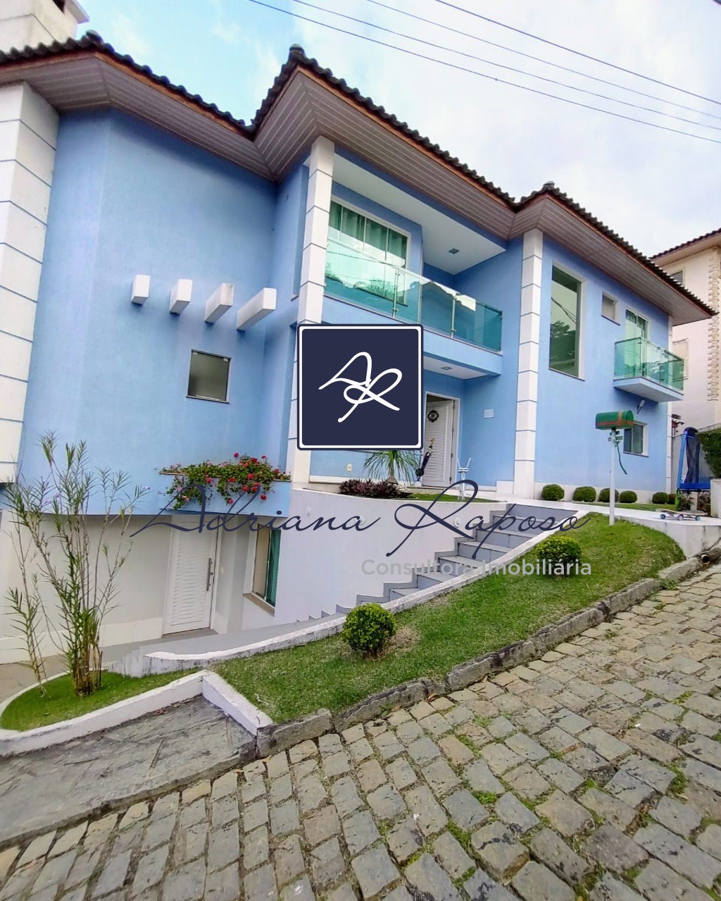 Casa para Comprar em VARGEM GRANDE - TERESÓPOLIS - RJ