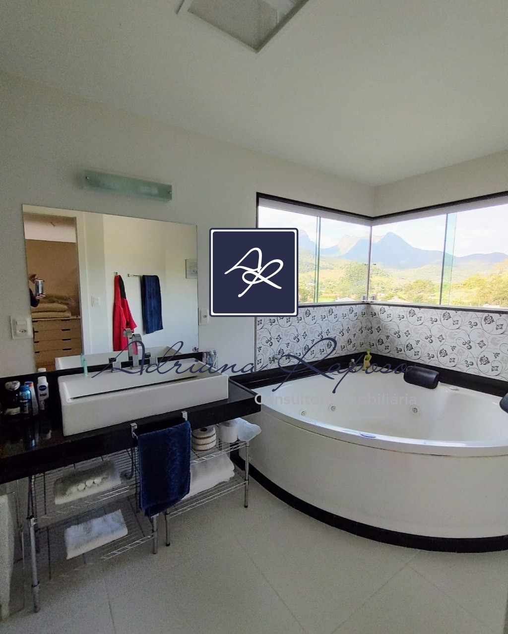 Casa para Comprar em VARGEM GRANDE - TERESÓPOLIS - RJ