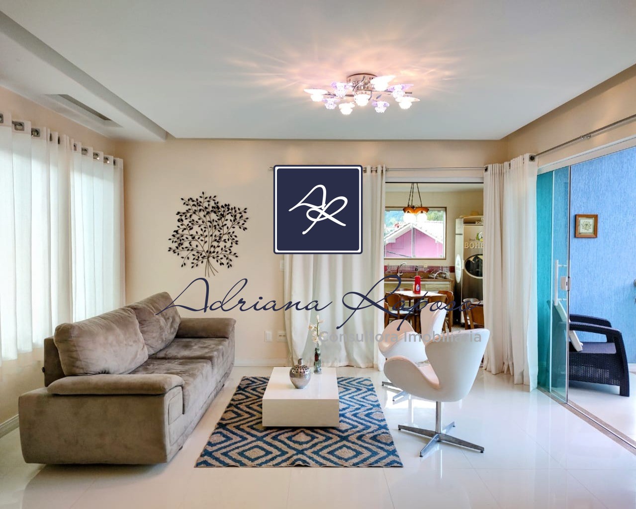 Casa para Comprar em VARGEM GRANDE - TERESÓPOLIS - RJ