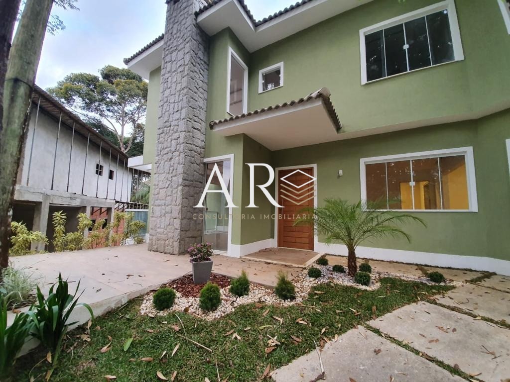 Casa para Comprar em VARGEM GRANDE - TERESÓPOLIS - RJ