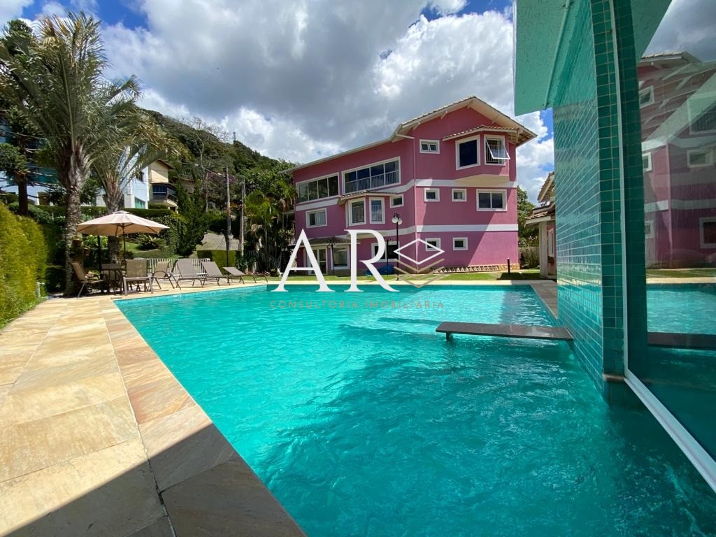 Casa para Comprar em VARGEM GRANDE - TERESÓPOLIS - RJ