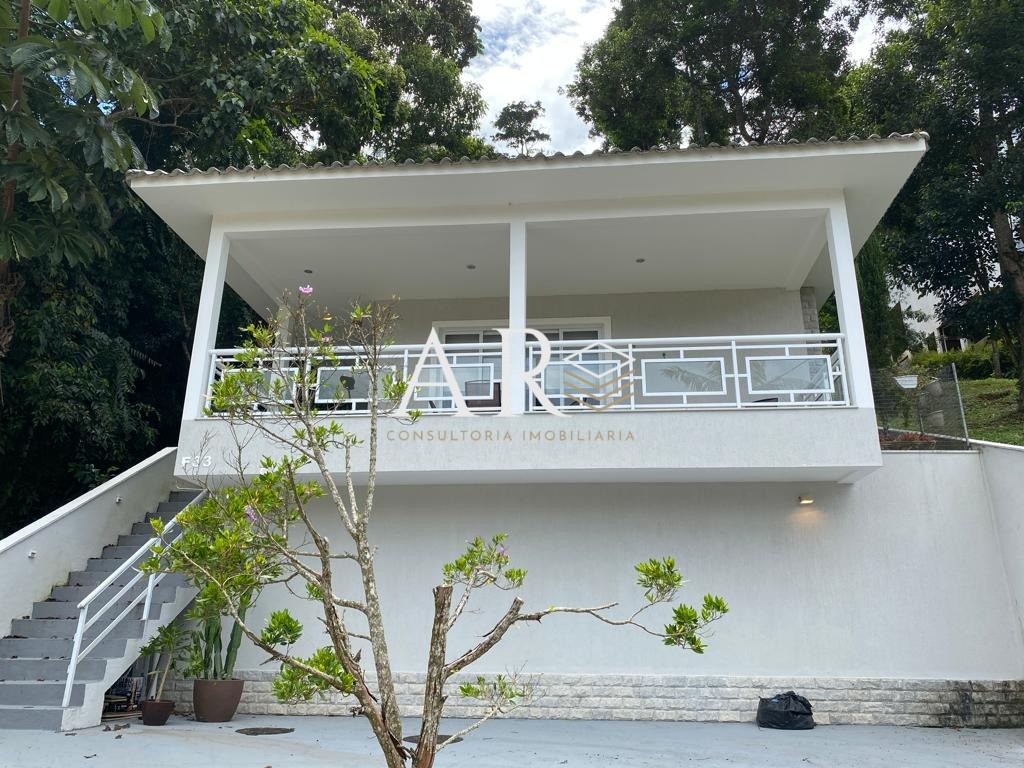 Casa para Comprar em VARGEM GRANDE - TERESÓPOLIS - RJ