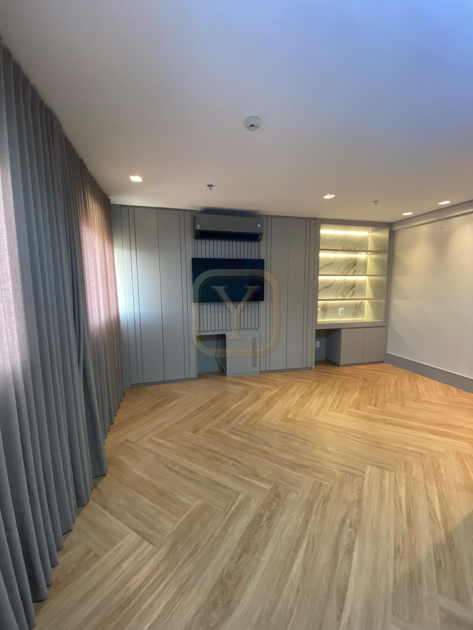 Sala comercial para locação na Cidade Alta: 01 sala, 27,00 m² de área. Avenida Miguel Sutil , re