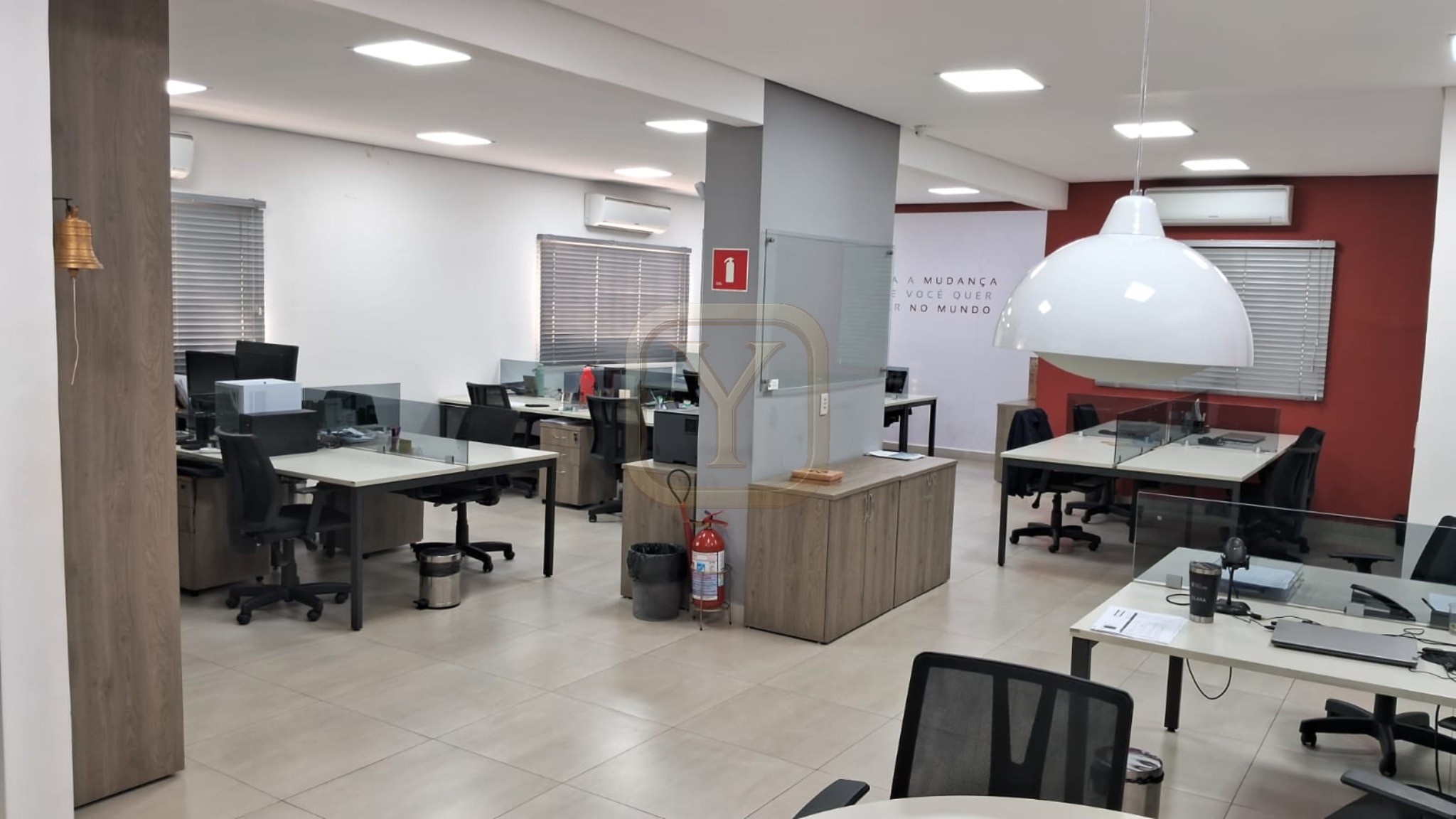 Imóvel Comercial Pronto para Clínicas e Escritórios | 10 Salas Próximo à Av. do CPA e Clínica 