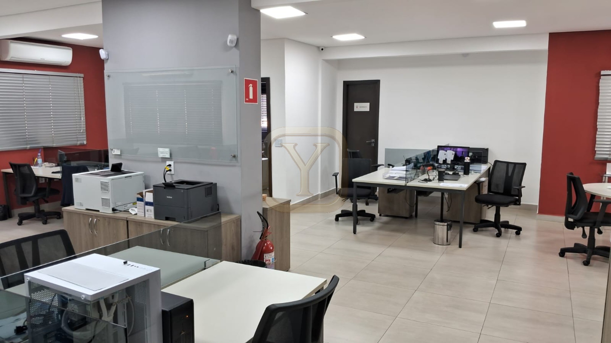 Imóvel Comercial Pronto para Clínicas e Escritórios | 10 Salas Próximo à Av. do CPA e Clínica 