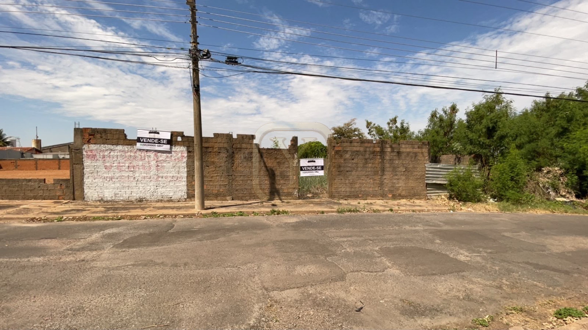 Terreno à venda em Cuiabá-MT, bairro Alvorada, com 670m² de área - Oportunidade imperdível!
