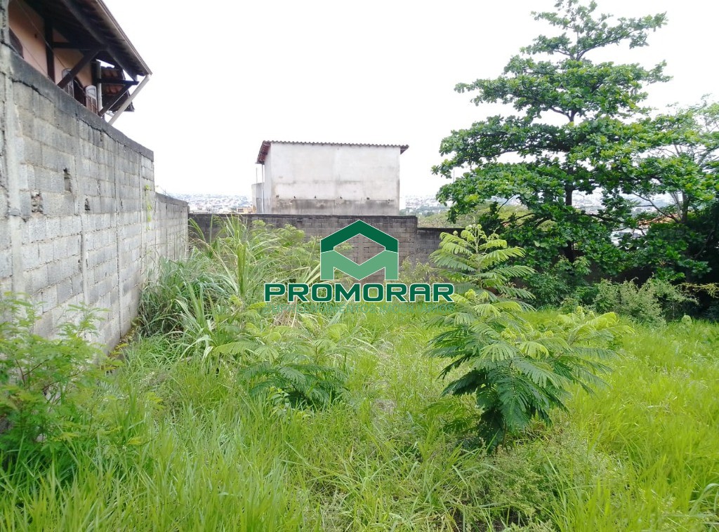 Excelente lote à venda com 360m² no bairro Ceáculo, Belo Horizonte, MG.