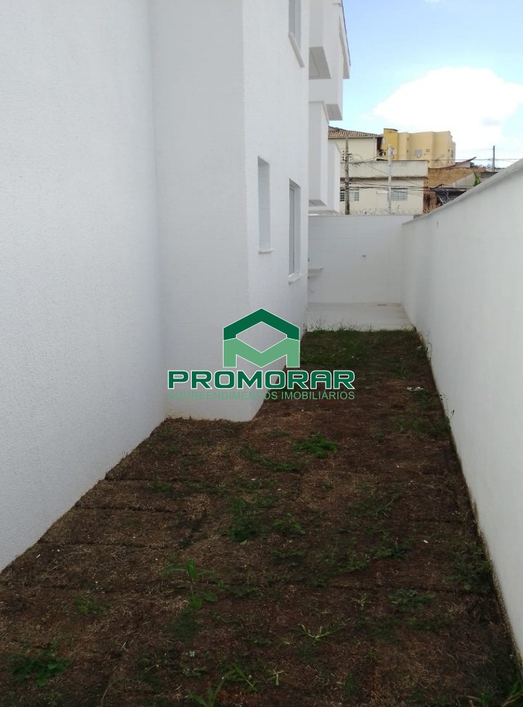 Apartamento com área privativa e 2 quartos sendo 1 suíte à venda no bairro Santa Mônica, Belo Horizonte, MG.