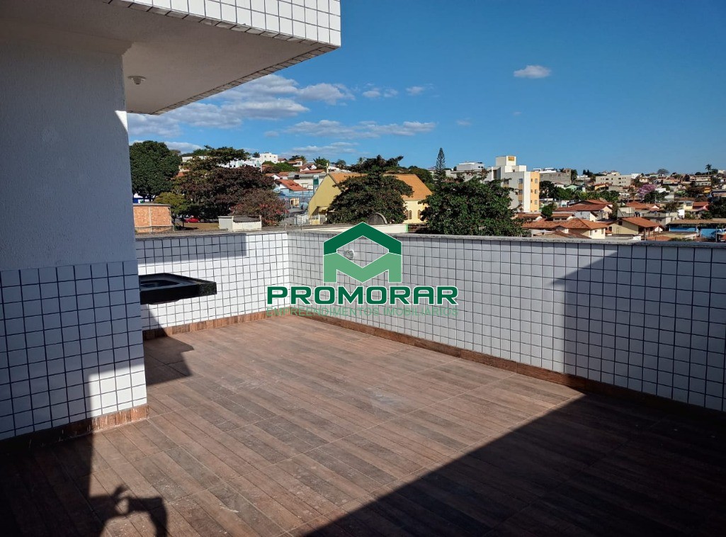 Excelente oportunidade de Cobertura à venda no bairro Céu Azul, Belo Horizonte, MG.