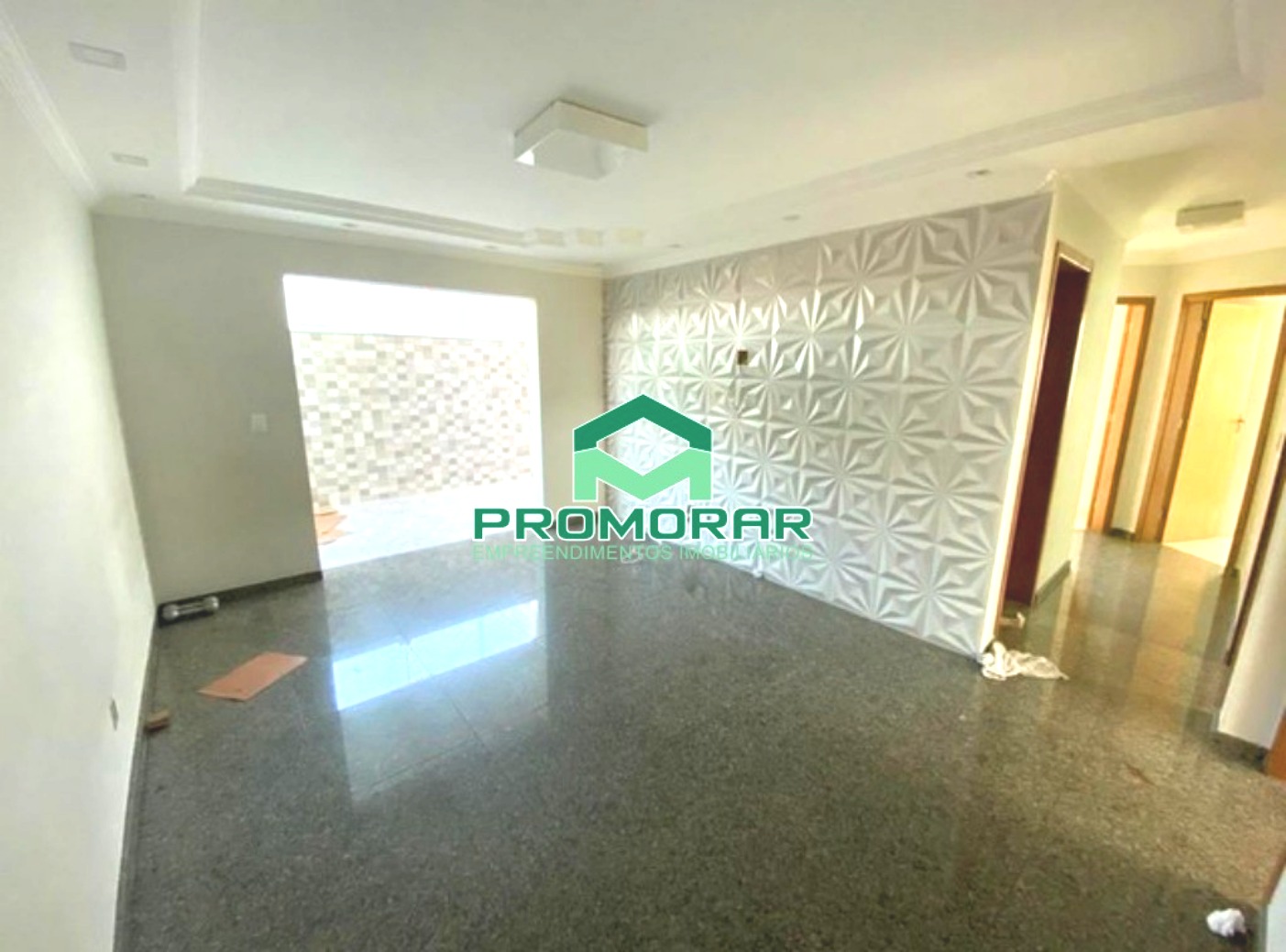 Apartamento com área Privativa à venda, 3 quartos com suíte, 2 vagas e varanda. Serrano, Belo Horizonte