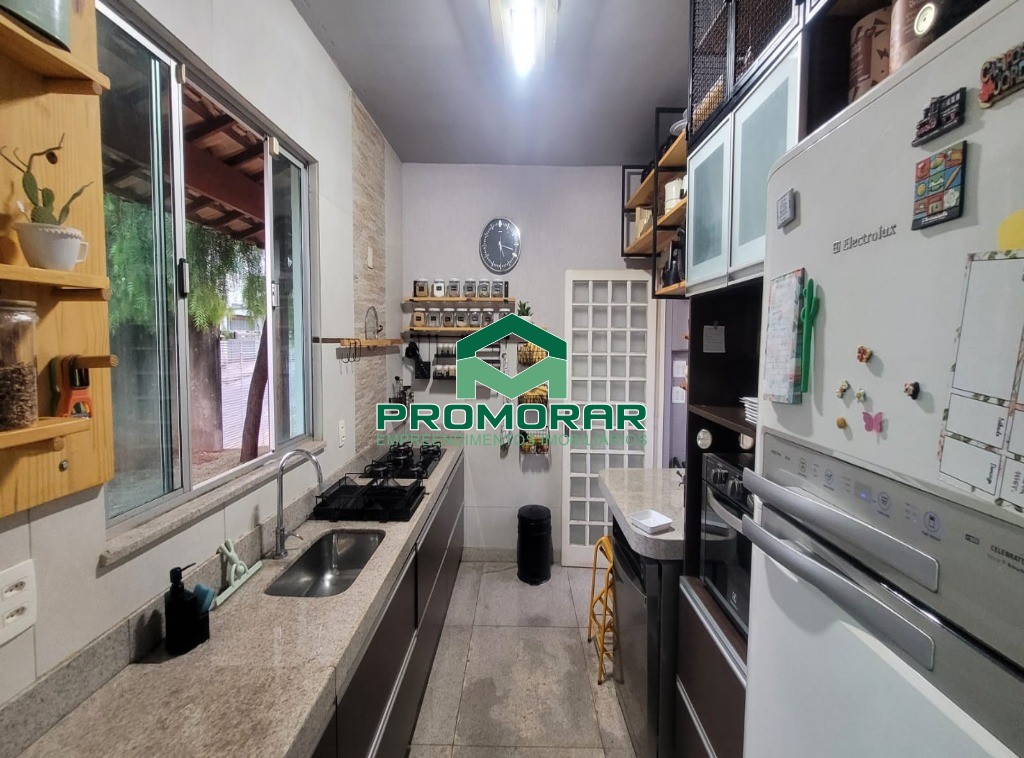 Casa linear, 3 quartos com suíte, 2 vagas, à Venda no Bairro Trevo, Pampulha, Belo Horizonte, MG