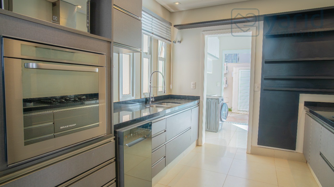 Casa, 3 quartos, 269 m² - Foto 10