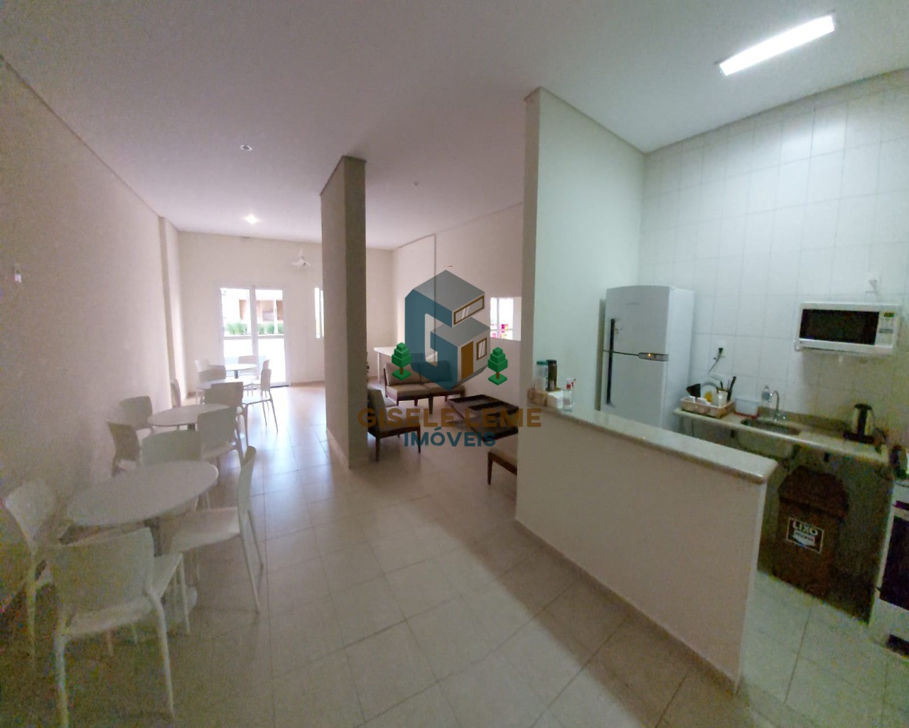 Apartamento à venda com 2 quartos, 63m² - Foto 3