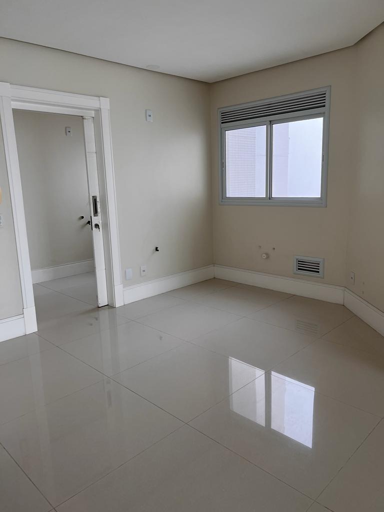 Apartamento, 4 quartos, 233 m² - Foto 3