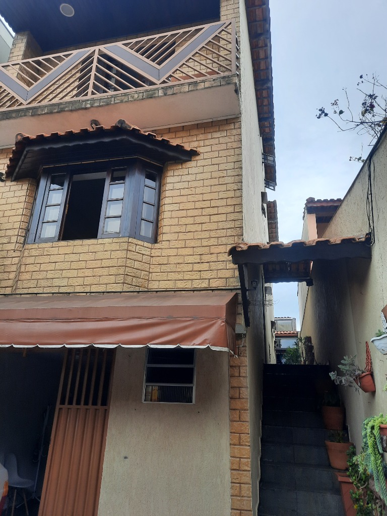 Sobrado, 3 quartos, 220 m² - Foto 1