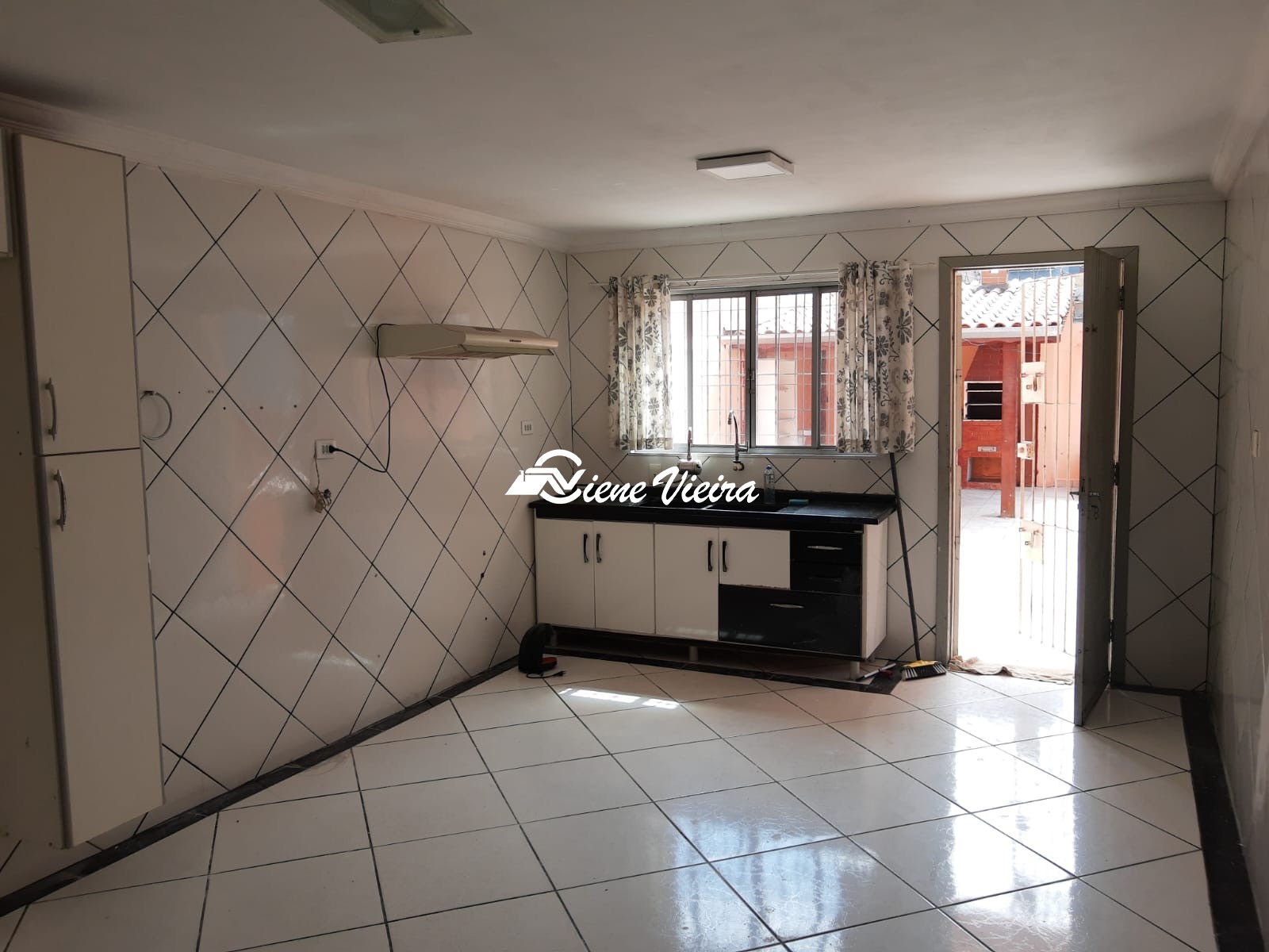Casa, 3 quartos, 230 m² - Foto 3