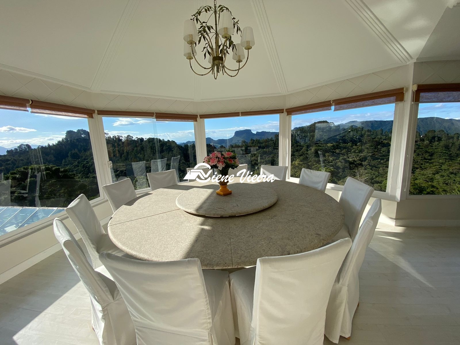 Casa, 9 quartos, 14000 m² - Foto 1