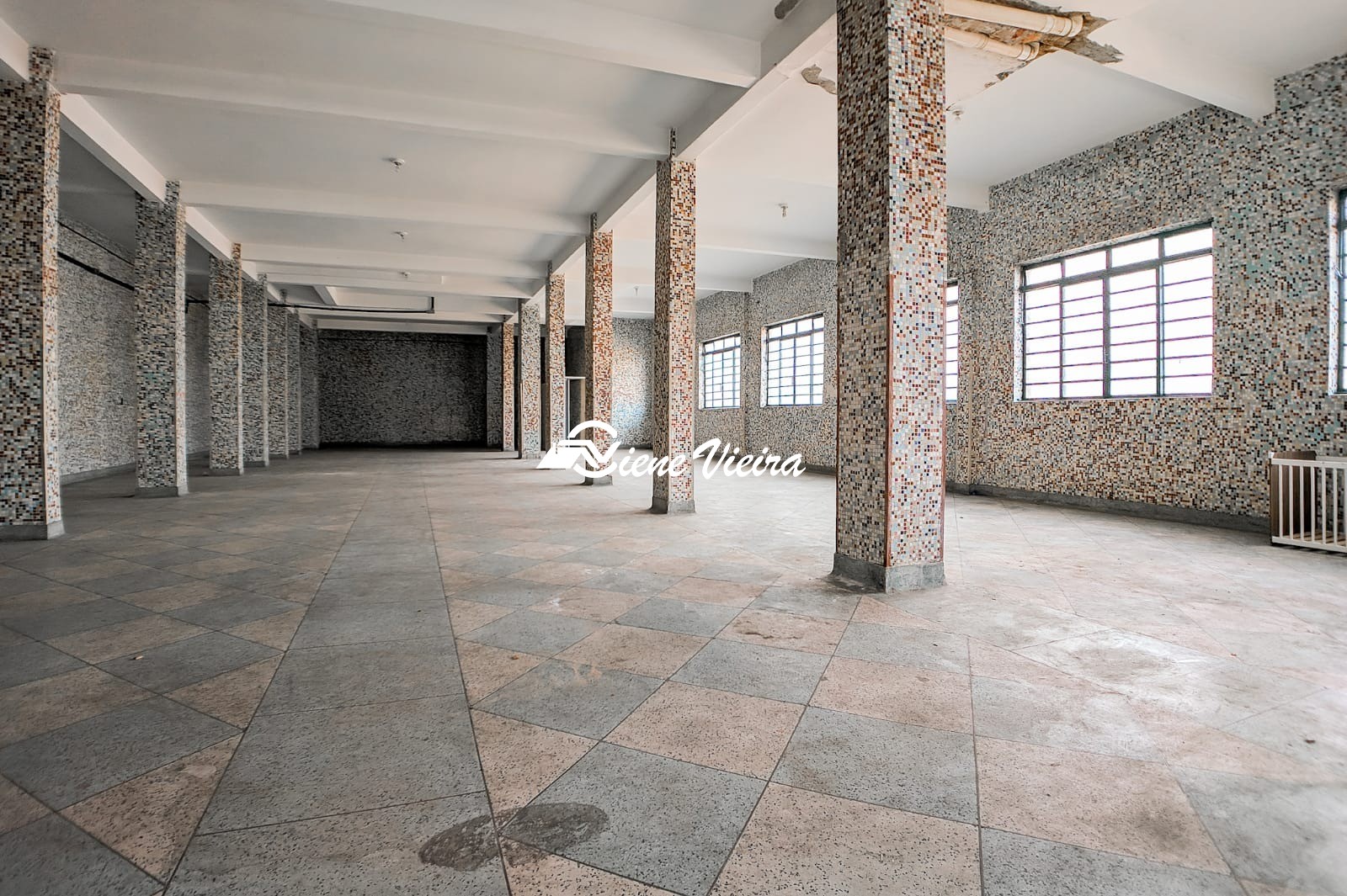 Loja-Salão, 375 m² - Foto 2