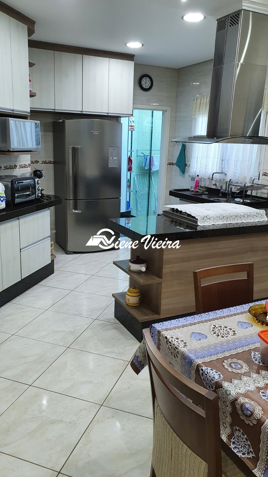 Casa, 3 quartos, 234 m² - Foto 2