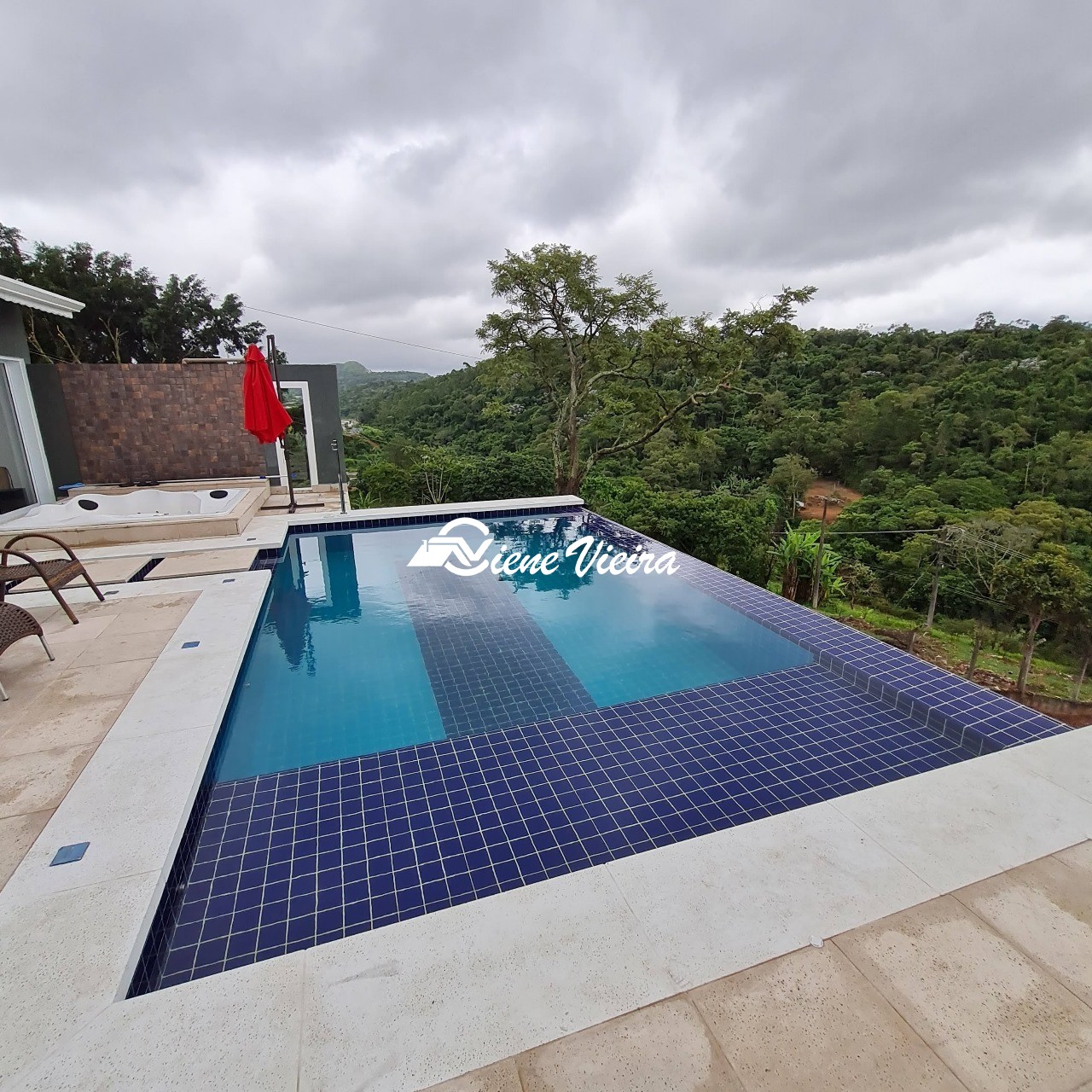 Chácara, 5 quartos, 2500 m² - Foto 1