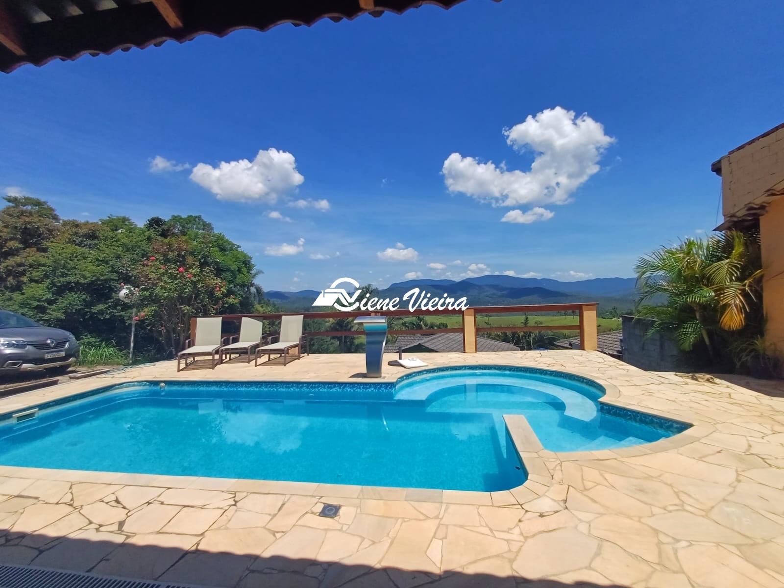 Chácara, 4 quartos, 1400 m² - Foto 1