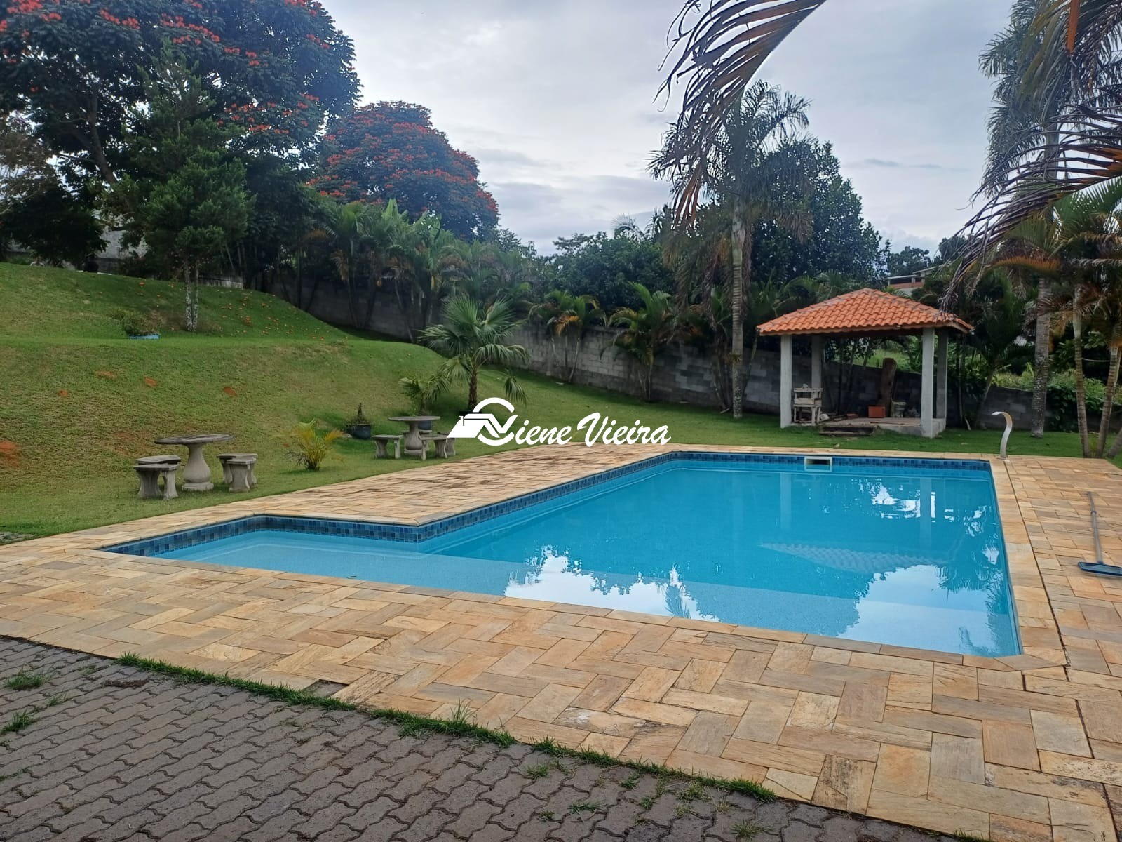 Chácara, 4 quartos, 4600 m² - Foto 1