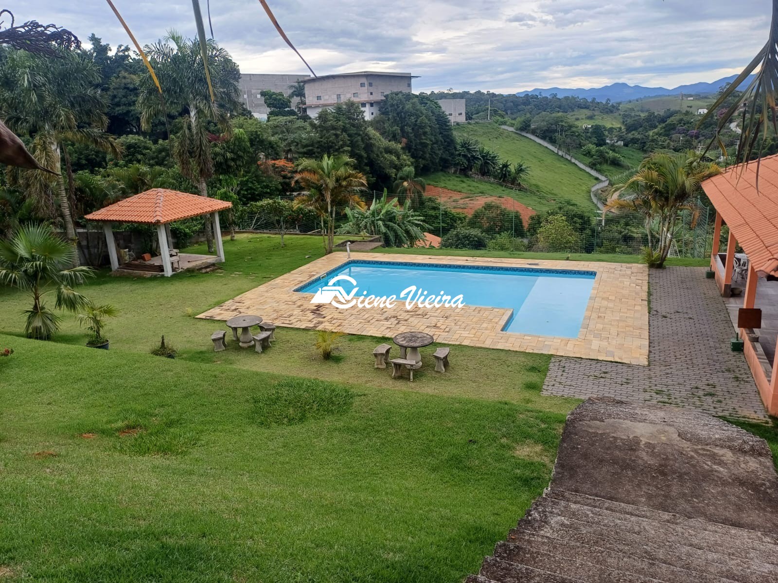 Chácara, 4 quartos, 4600 m² - Foto 2
