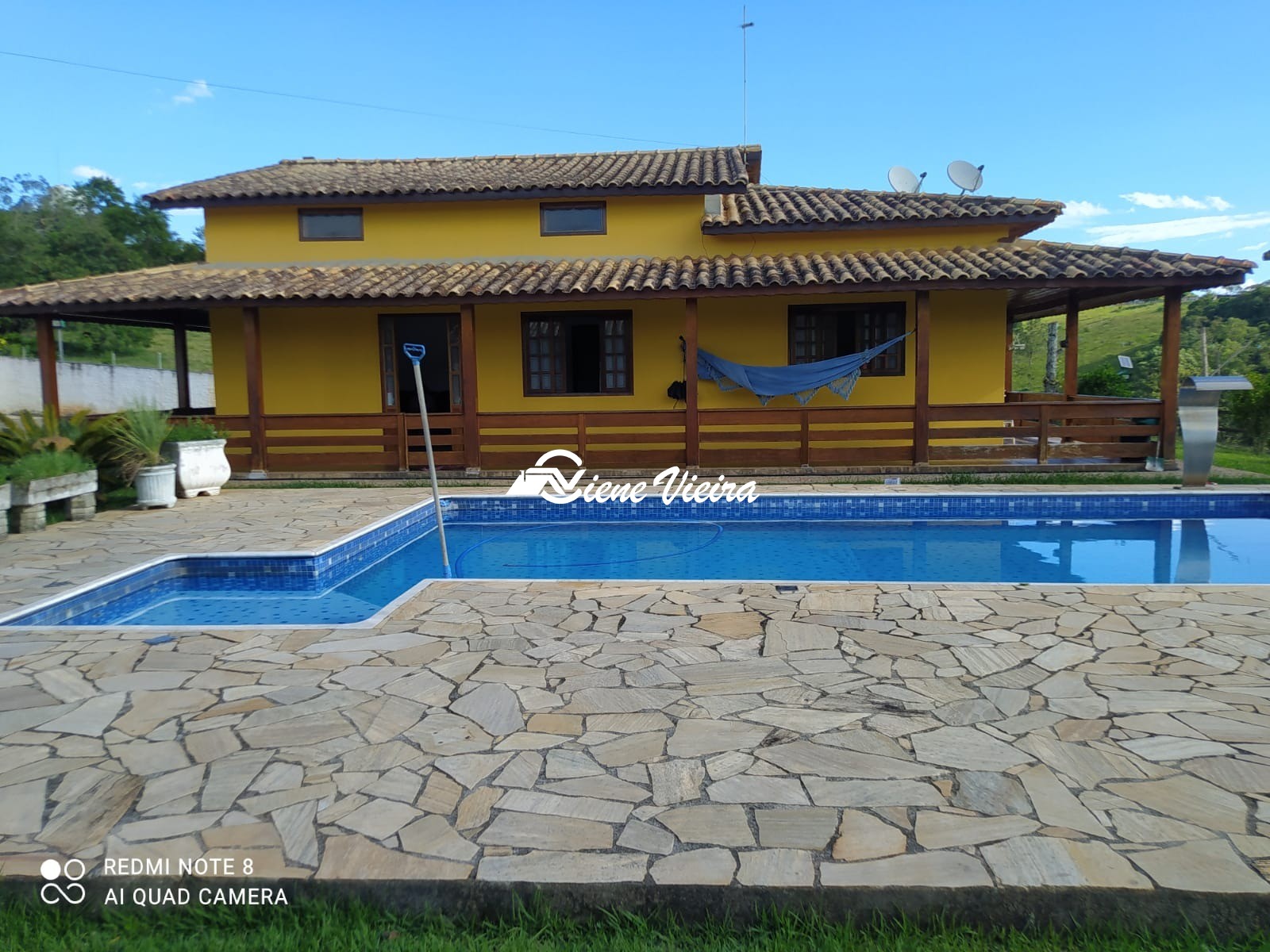 Chácara, 3 quartos, 10000 m² - Foto 1