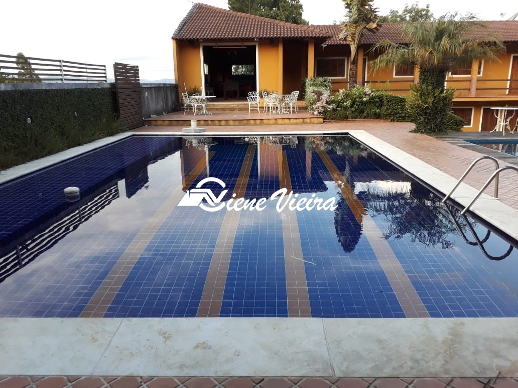 Chácara, 4 quartos, 2500 m² - Foto 1