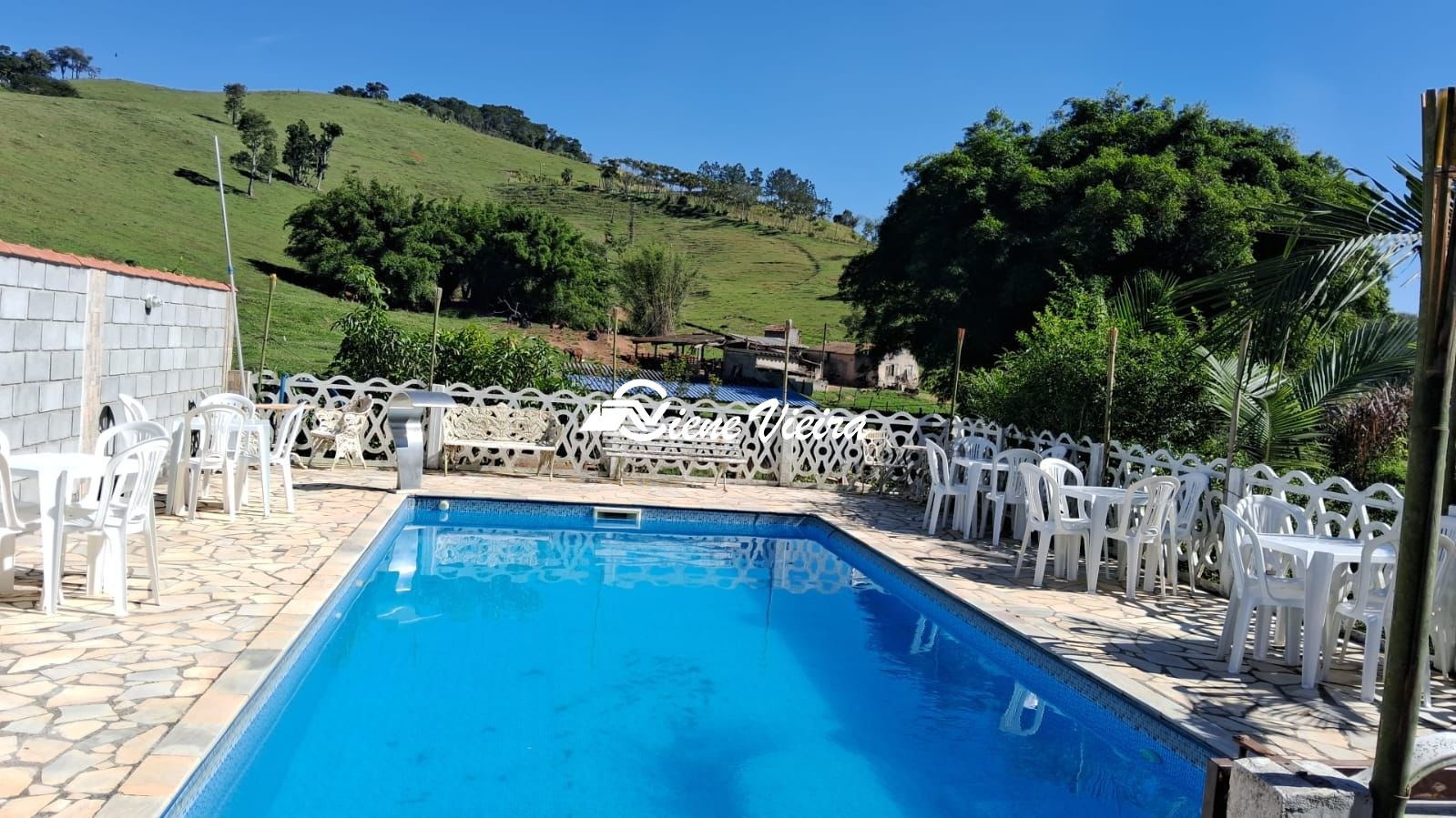 Chácara, 2 quartos, 2300 m² - Foto 1
