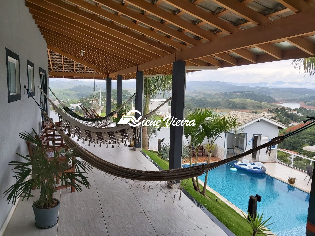 Chácara, 4 quartos, 1140 m² - Foto 1