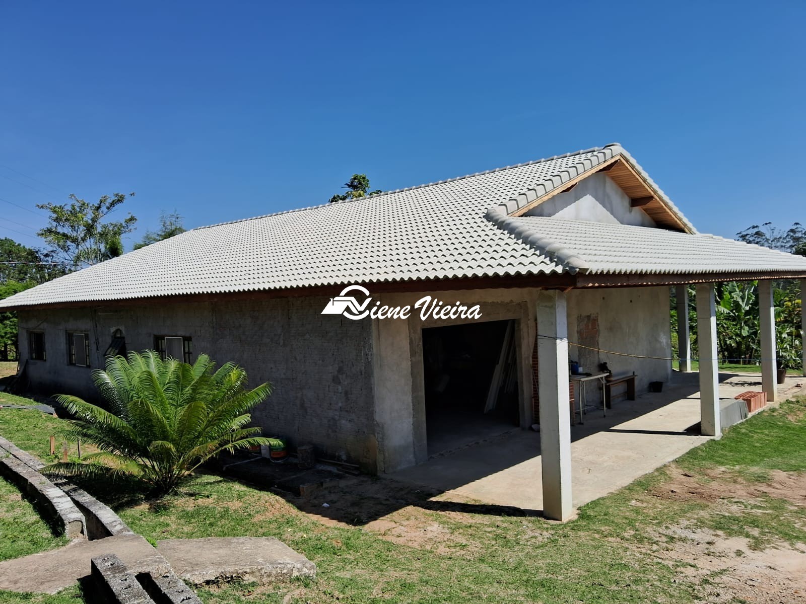 Chácara, 3 quartos, 2500 m² - Foto 1
