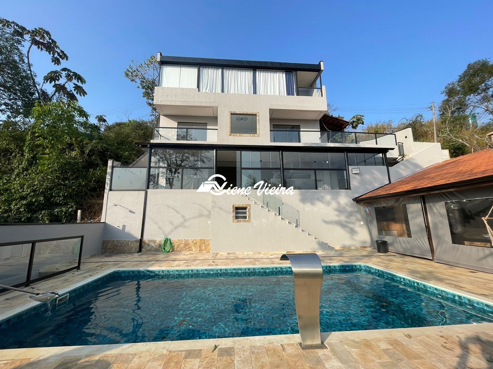 Chácara, 5 quartos, 2000 m² - Foto 1