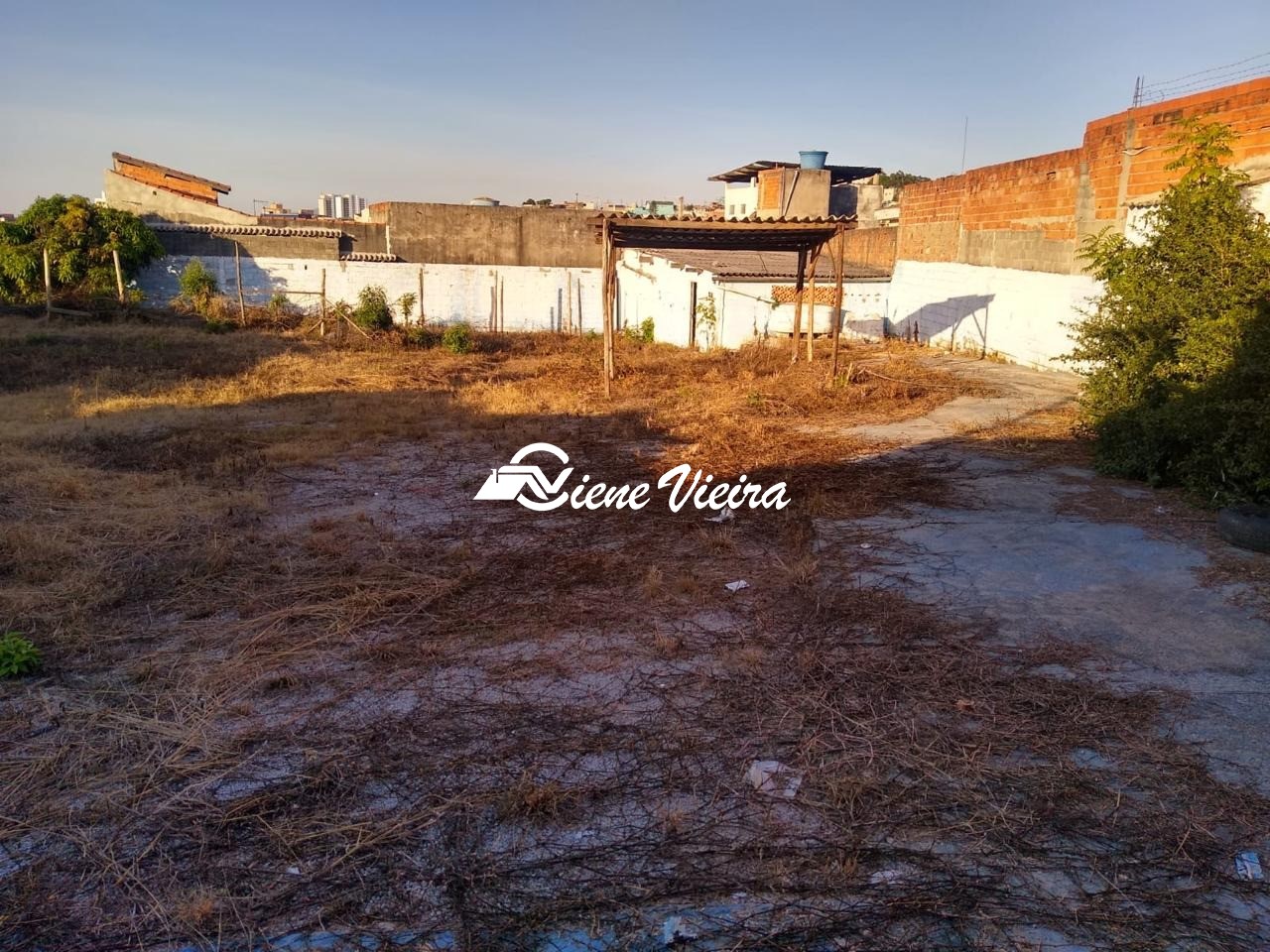 Loteamento e Condomínio, 1133 m² - Foto 1
