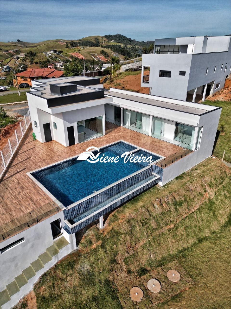 Chácara, 4 quartos, 1040 m² - Foto 1